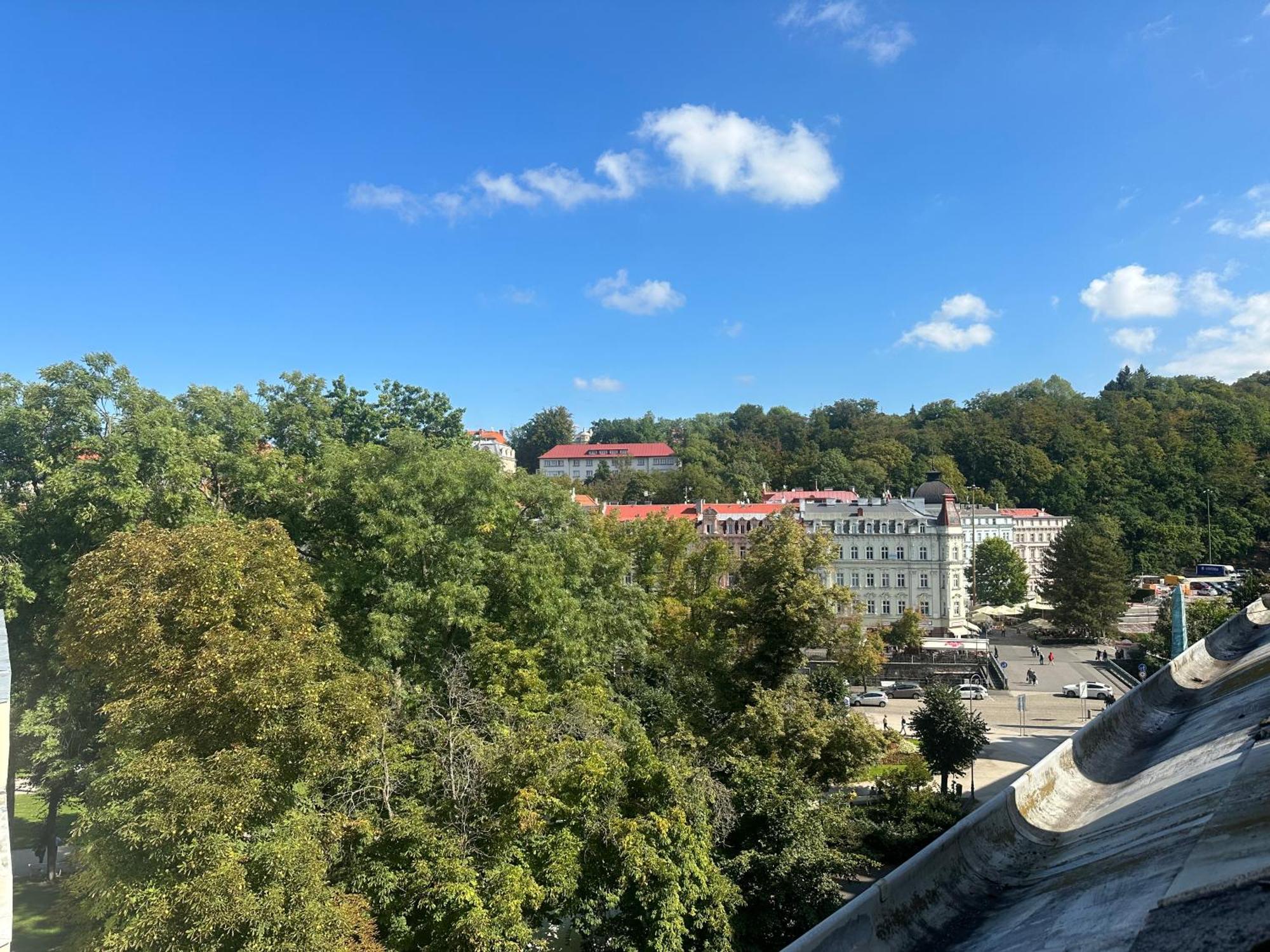 Apartment Th Karlovy Vary Exterior foto