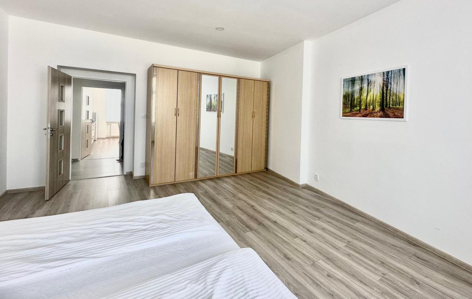 Apartment Th Karlovy Vary Habitación foto